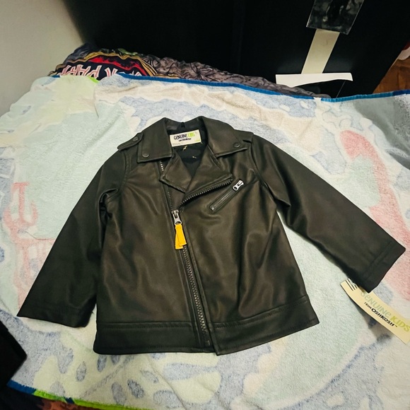 New, - Picture 2 of 5